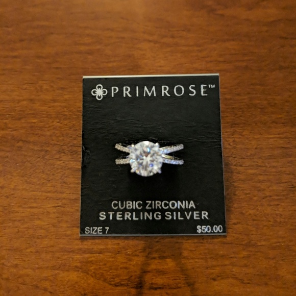 Primrose Jewelry - Cubic Zirconia Sterling Silver Ring - Size 7 Primrose Jewelry - Cubic Zirconia Sterling Silver Ring - Size 7